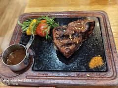 -西语炭烧牛排·西厨(石龙店)