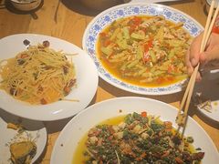 -小三峡食府(西五路店)