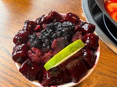 乌漆麻黑冰豆花汤圆-萍姐火锅·公路夜市(武汉首店)