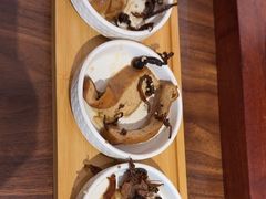 -良米山·云南野生菌过桥米线(上海首店)