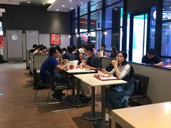 用餐区-肯德基(北京南站店)