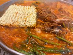 -喇喇排骨火锅·传统韩式脊骨汤(望京西园总店)