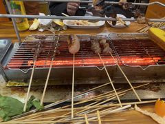 -哈尔滨小酒馆·鲜肉现穿自助烧烤(康新花园店)