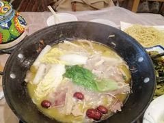-霄汉牛三鲜湖北砂锅菜(万松园2店)