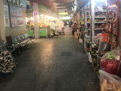 -岳砦海鲜农贸市场