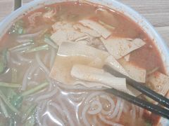麻辣米线-老字号杨坡红油米线腊汁肉夹馍(东四道巷店)