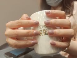 -悦指间美甲美睫