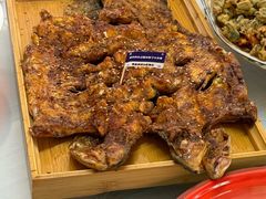 -何适山庄·团餐住宿(水长城P2停车场店)