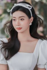 -艾米丽婚纱礼服