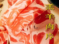 -洞庭洲·防空洞火锅·铜锅涮肉·烧烤(新百广场店)