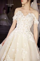 -Lady  Jane高端婚纱礼服馆