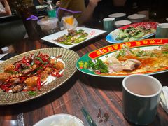 -粤·向群饭店(麓景路店)
