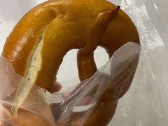 碱水节面包-乐纯(苹果社区店)