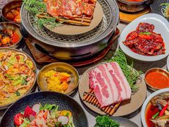 -草家酱蟹炭火烤肉店(珲春南路一店)