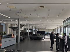 -奔驰利星行(北京花乡店)