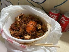 -凤凰路何眼镜香辣蟹(花果园店)