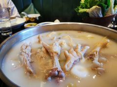 猪蹄猪肚锅-官也街澳门火锅(新源里店)