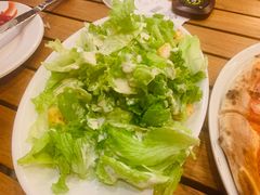 经典凯撒沙拉-城市大道红炉披萨烘焙坊