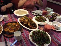 -香巴拉云南餐厅(华莱坞店)