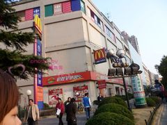 -家乐福(古北店)