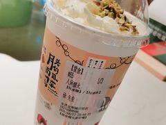 人间烟火-茶颜悦色(金茂览秀城LG层外街店)