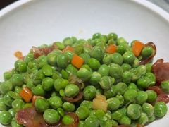 -黄泥岗·地道湖北菜(奥特莱斯店)