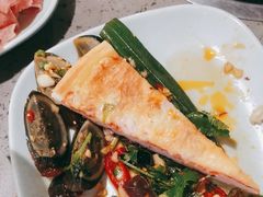 -金滏山烤肉·海鲜·火锅自助餐厅(襄阳万达店)