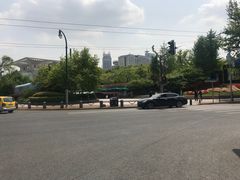 -星巴克(西藏路店)