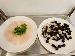 龙利鱼柳-千岛蚝高压锅生蚝·人参火锅(白云万达店)