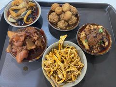 -董哥山城碗碗香(美专校街店)