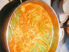 -野山舂·贵州现舂酸汤牛肉(民生路店)