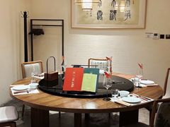 -荷风细雨·中国茶宴(世纪大道店)