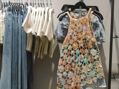 -URBAN REVIVO(西安Momopark店)
