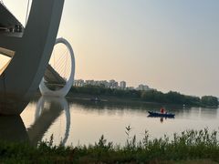-南京眼步行桥