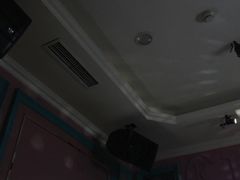 -外滩九号KTV(东外滩商业广场店)