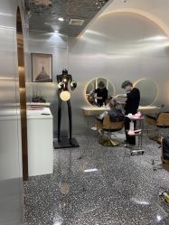 -Tloml salon