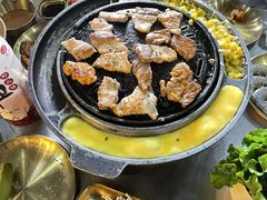 -胡悦里韩式烤肉(芝罘万达广场店)