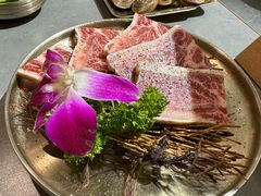-围炉肉舍丹东海鲜烤肉·烤活鳗(步行街店)