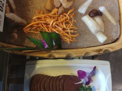 -滇釜火锅·能喝汤的火锅(车公庄店)