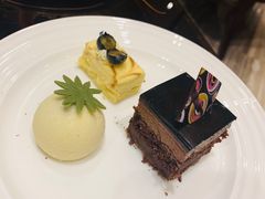 -万达瑞华酒店美食汇自助餐厅(楚河汉街店)