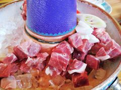 -毛辣果·贵州红酸汤牛肉火锅(西单店)