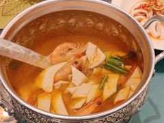 冬阴功汤海鲜汤-院子君亭亚洲厨房花园餐厅