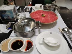 -红鼎豆捞·非遗鲍皇汤火锅(宝丰路店)