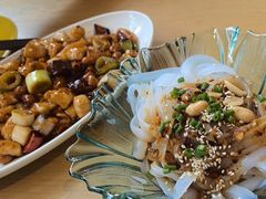 -渝信川菜 · 川味家常菜(财富购物中心店)