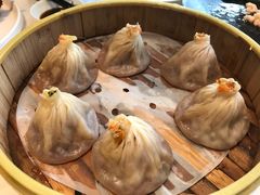 蟹黄小笼包-松鹤楼·非遗·苏帮菜(融科店)