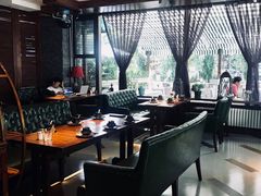 大堂-Local泰莲庭(虹鳟鱼店)