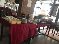 -BAI BUA RESTAURANT