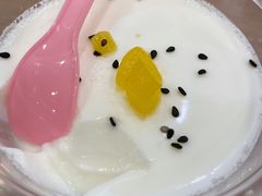手工酸奶-清真·玛丽亚新疆菜主题餐厅(浙江中路店)