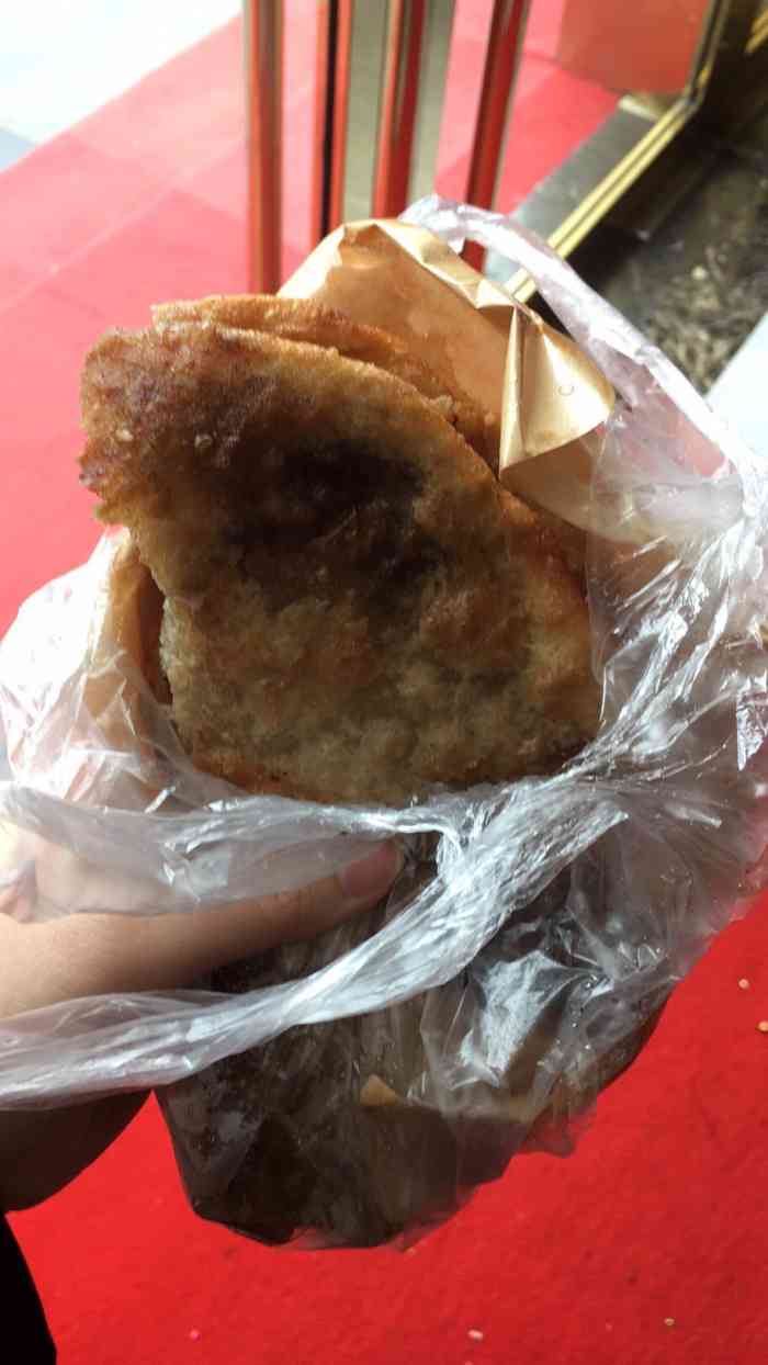 曹张鸡子大饼-"鸡子大饼是无锡的传统小吃之一,然而我并不.