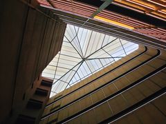 -上海虹桥中心爱琴海亚朵S酒店